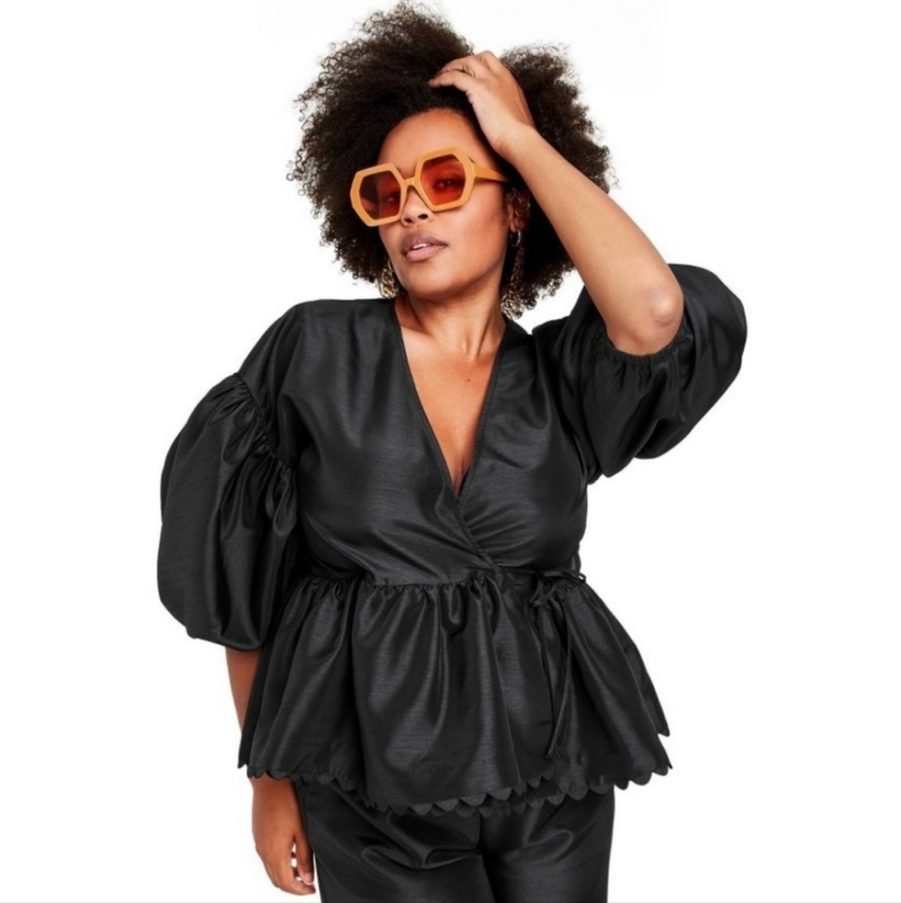 🔥NWT🔥 4X Kika Vargas X Target Black Scallop Edge Wrap Top Plus Size